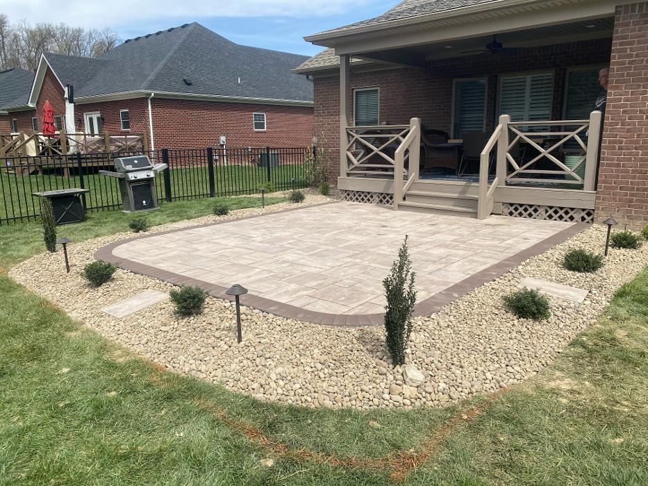 Lamb's Lawn Service & Landscaping LLC Image