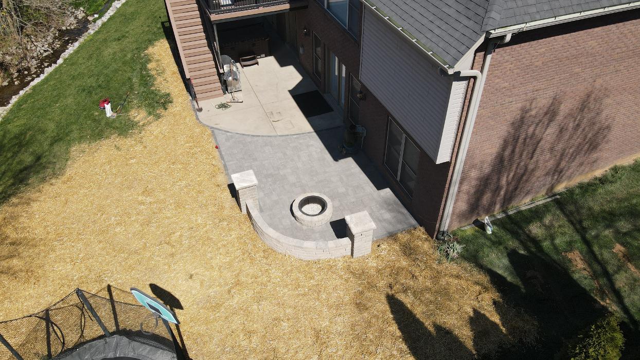 Lamb's Lawn Service & Landscaping LLC Image