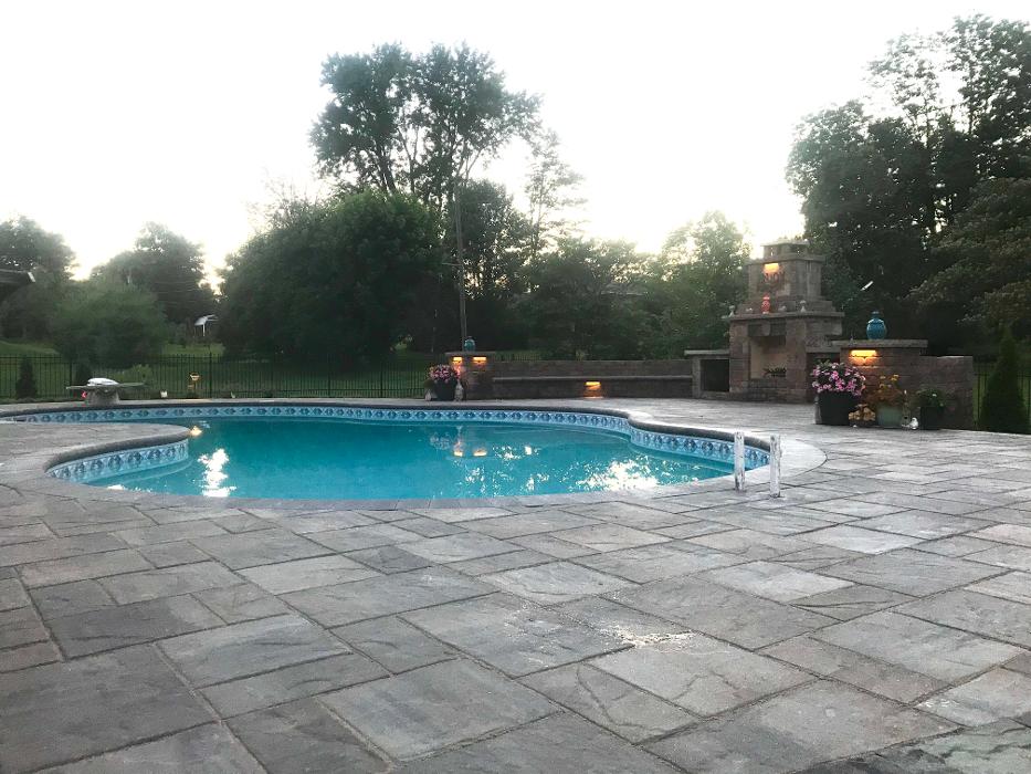 Lamb's Lawn Service & Landscaping LLC Image