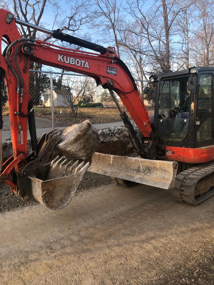 Lamb's Lawn Service & Landscaping LLC Image