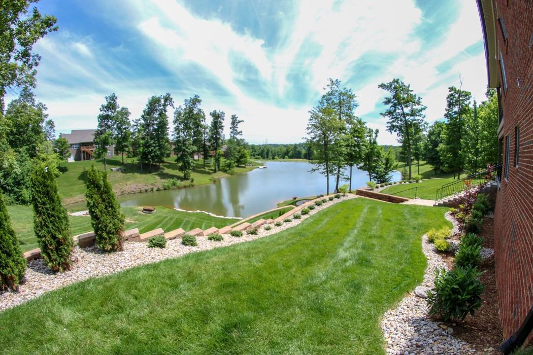 Lamb's Lawn Service & Landscaping LLC Image