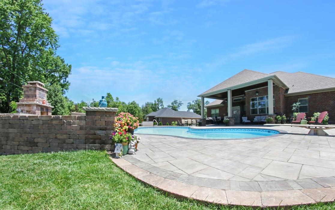 Lamb's Lawn Service & Landscaping LLC Image