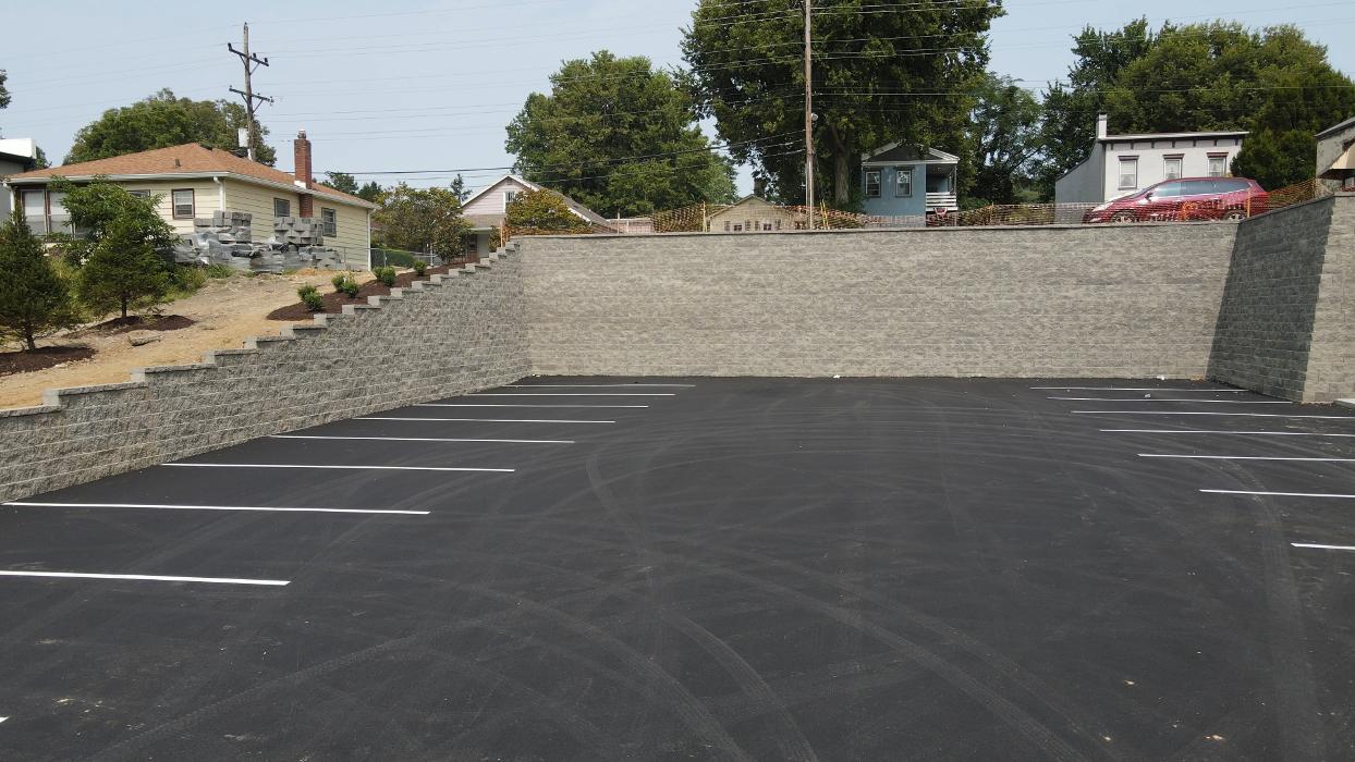 Lamb's Lawn Service & Landscaping LLC Image