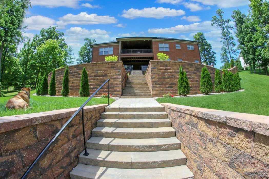 Lamb's Lawn Service & Landscaping LLC Image