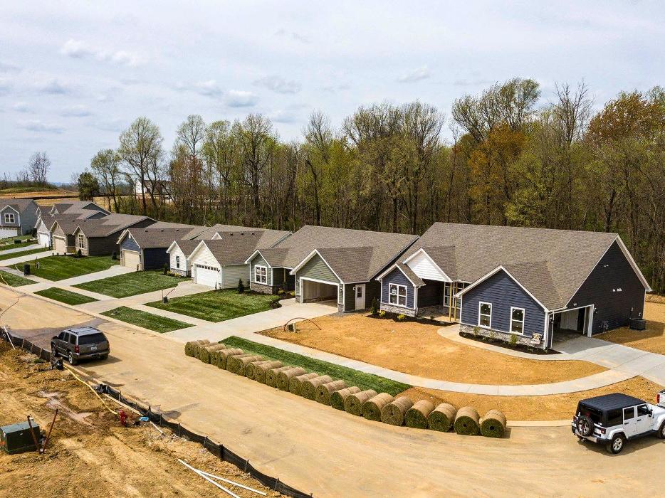 Lamb's Lawn Service & Landscaping LLC Image