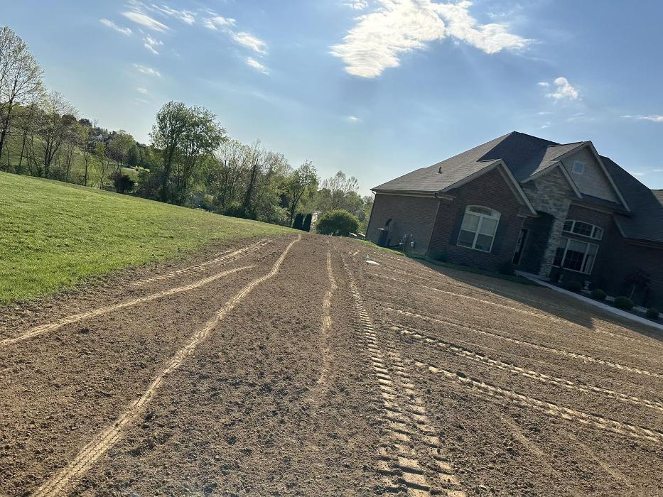 Lamb's Lawn Service & Landscaping LLC Image