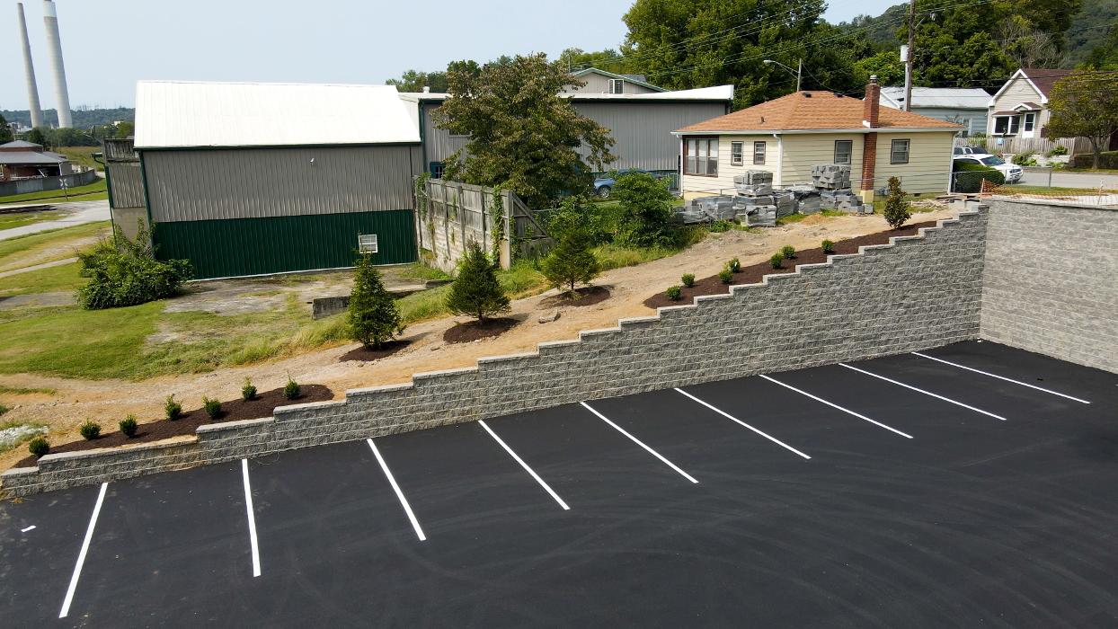 Lamb's Lawn Service & Landscaping LLC Image