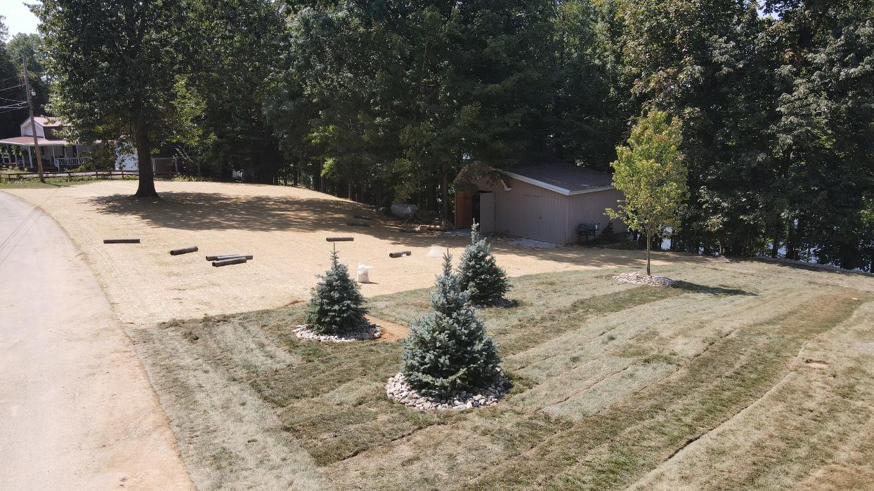 Lamb's Lawn Service & Landscaping LLC Image