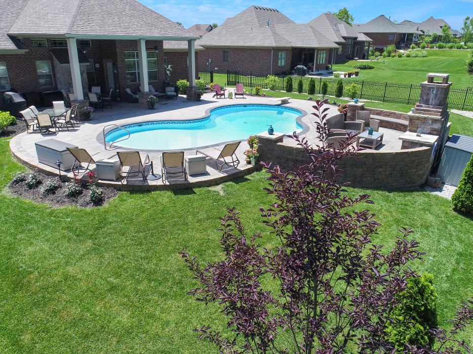 Lamb's Lawn Service & Landscaping LLC Image