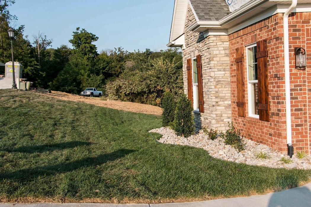 Lamb's Lawn Service & Landscaping LLC Image