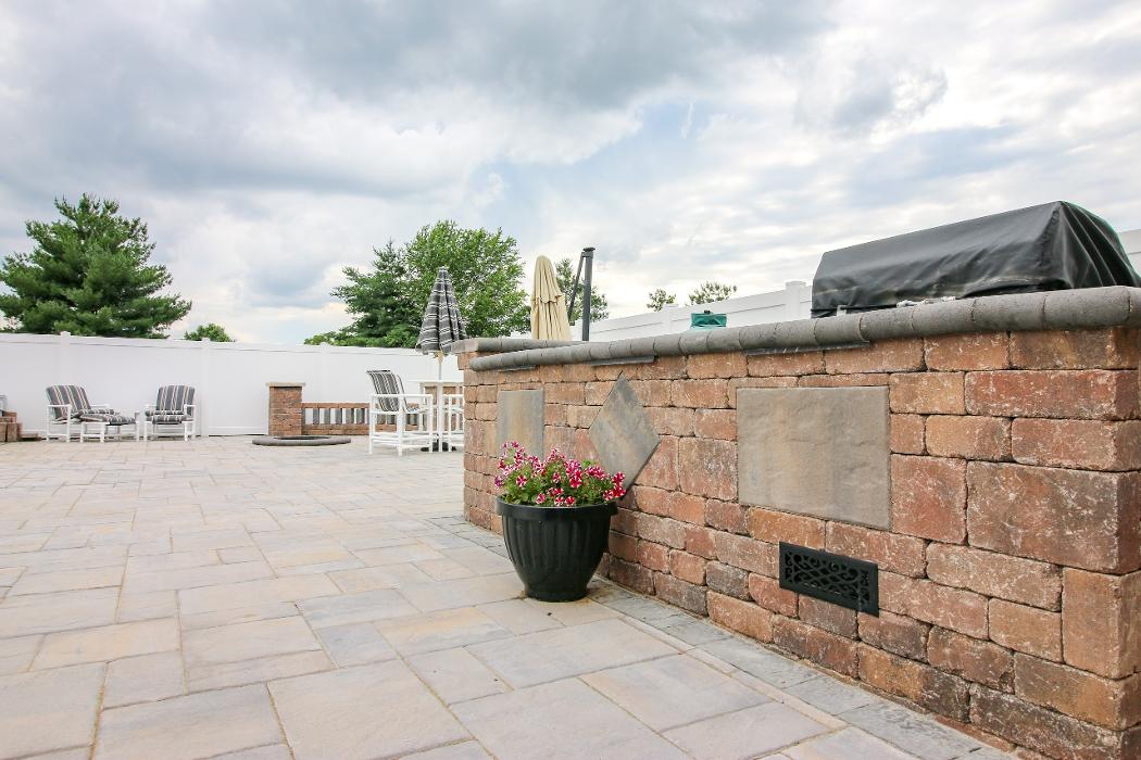 Lamb's Lawn Service & Landscaping LLC Image