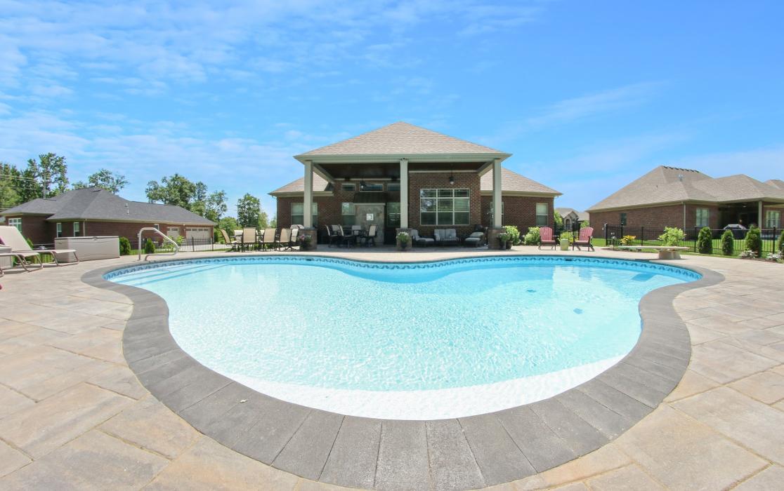 Lamb's Lawn Service & Landscaping LLC Image