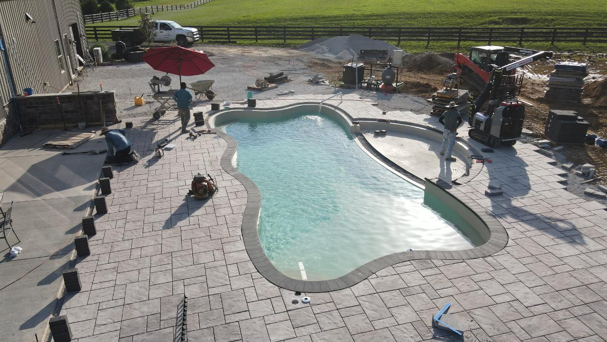 Lamb's Lawn Service & Landscaping LLC Image