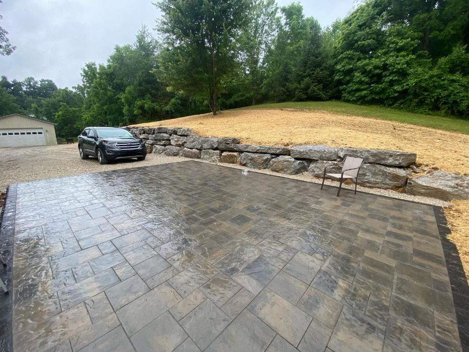 Lamb's Lawn Service & Landscaping LLC Image