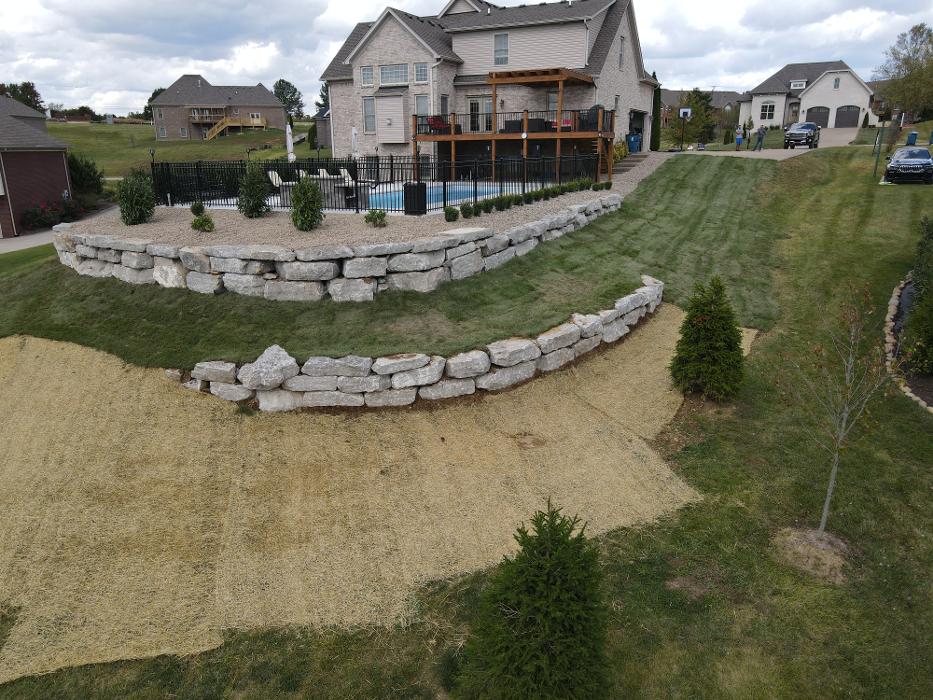 Lamb's Lawn Service & Landscaping LLC Image