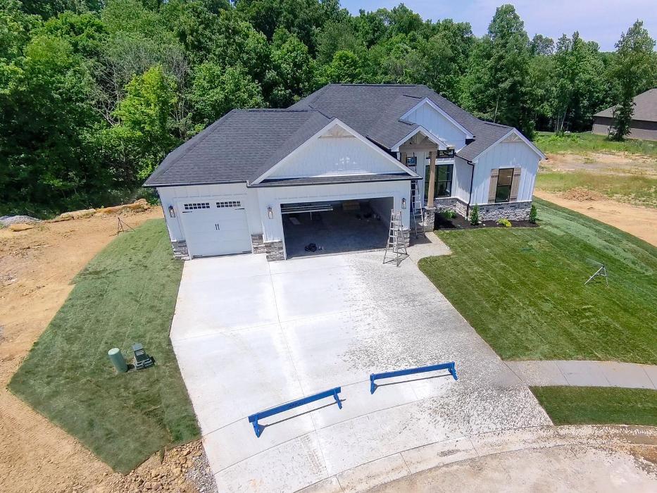 Lamb's Lawn Service & Landscaping LLC Image