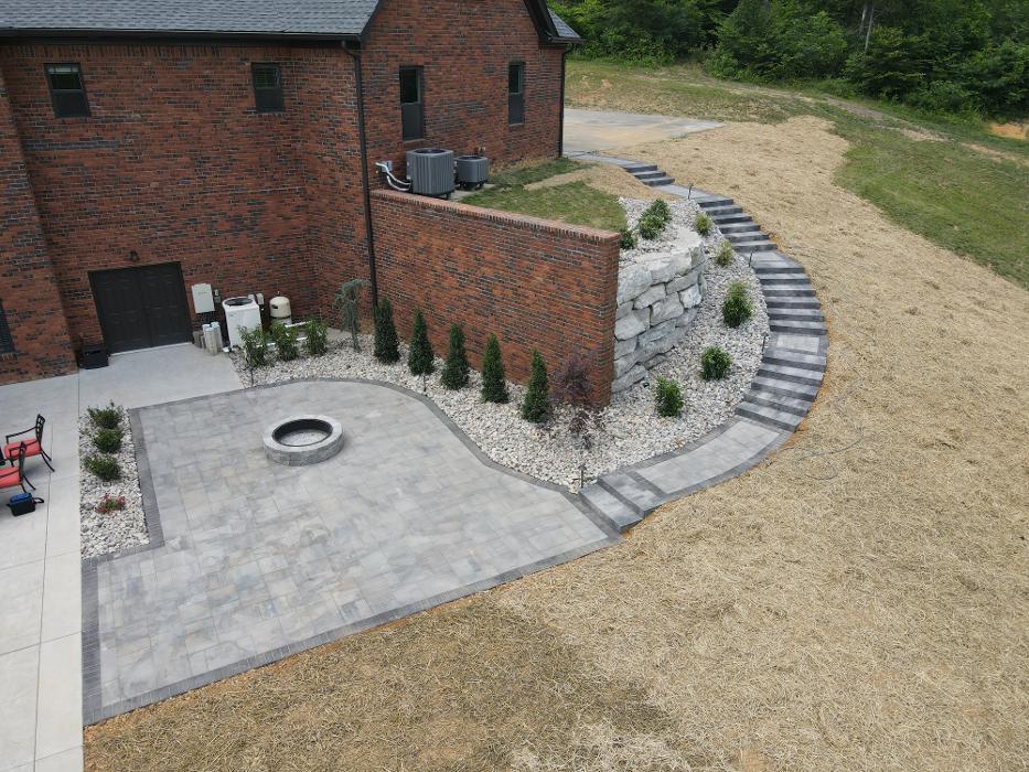 Lamb's Lawn Service & Landscaping LLC Image