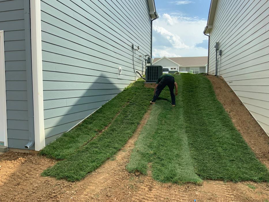 Lamb's Lawn Service & Landscaping LLC Image