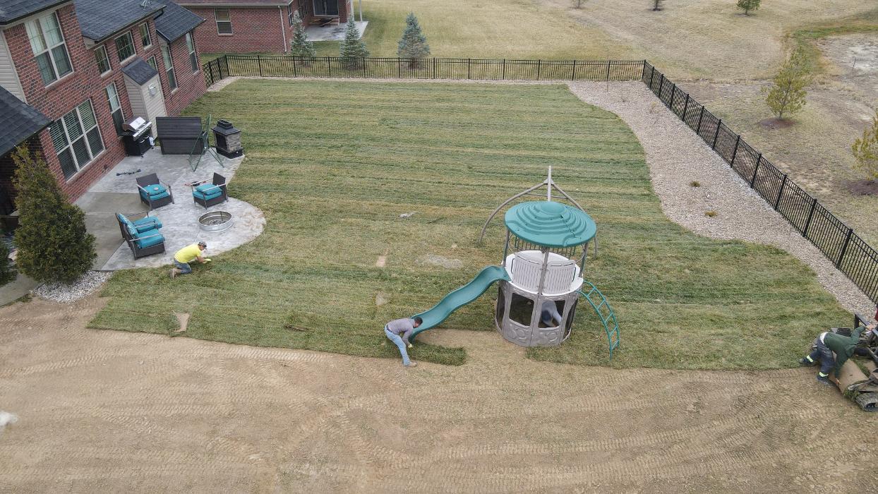 Lamb's Lawn Service & Landscaping LLC Image