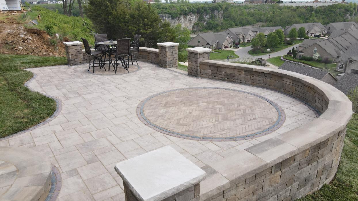 Lamb's Lawn Service & Landscaping LLC Image