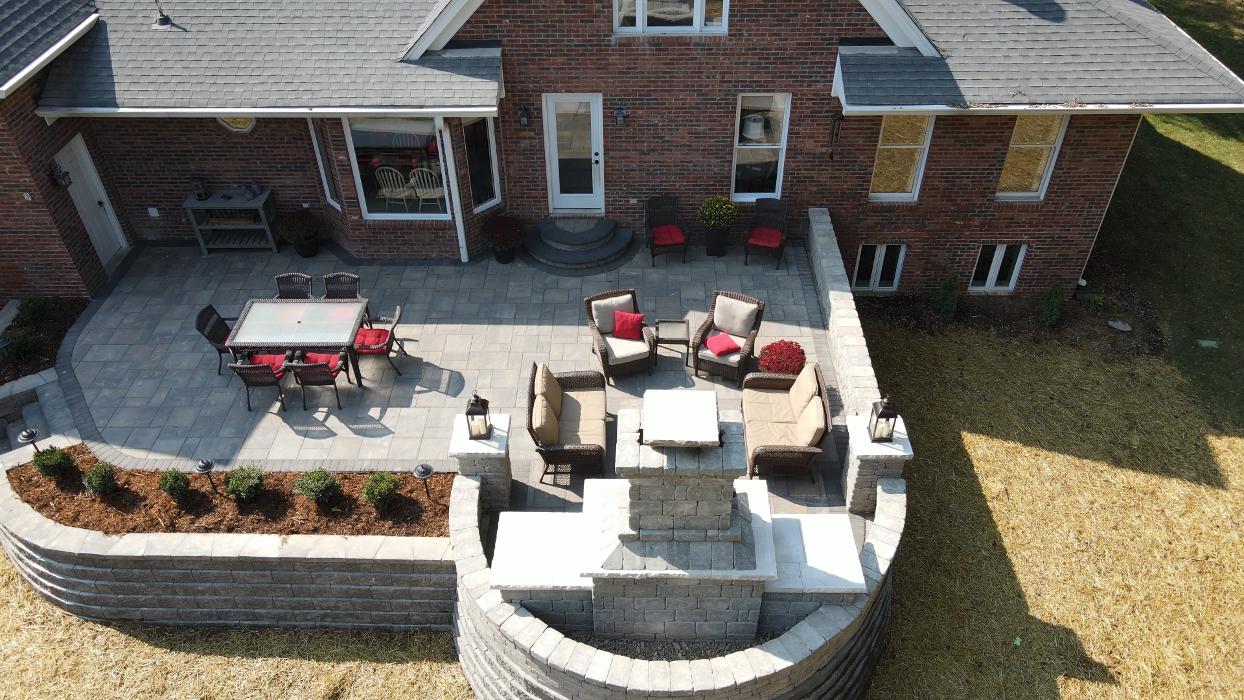 Lamb's Lawn Service & Landscaping LLC Image