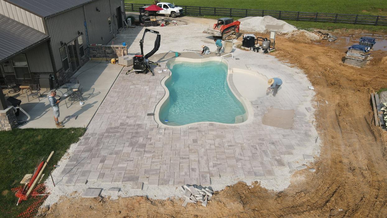 Lamb's Lawn Service & Landscaping LLC Image