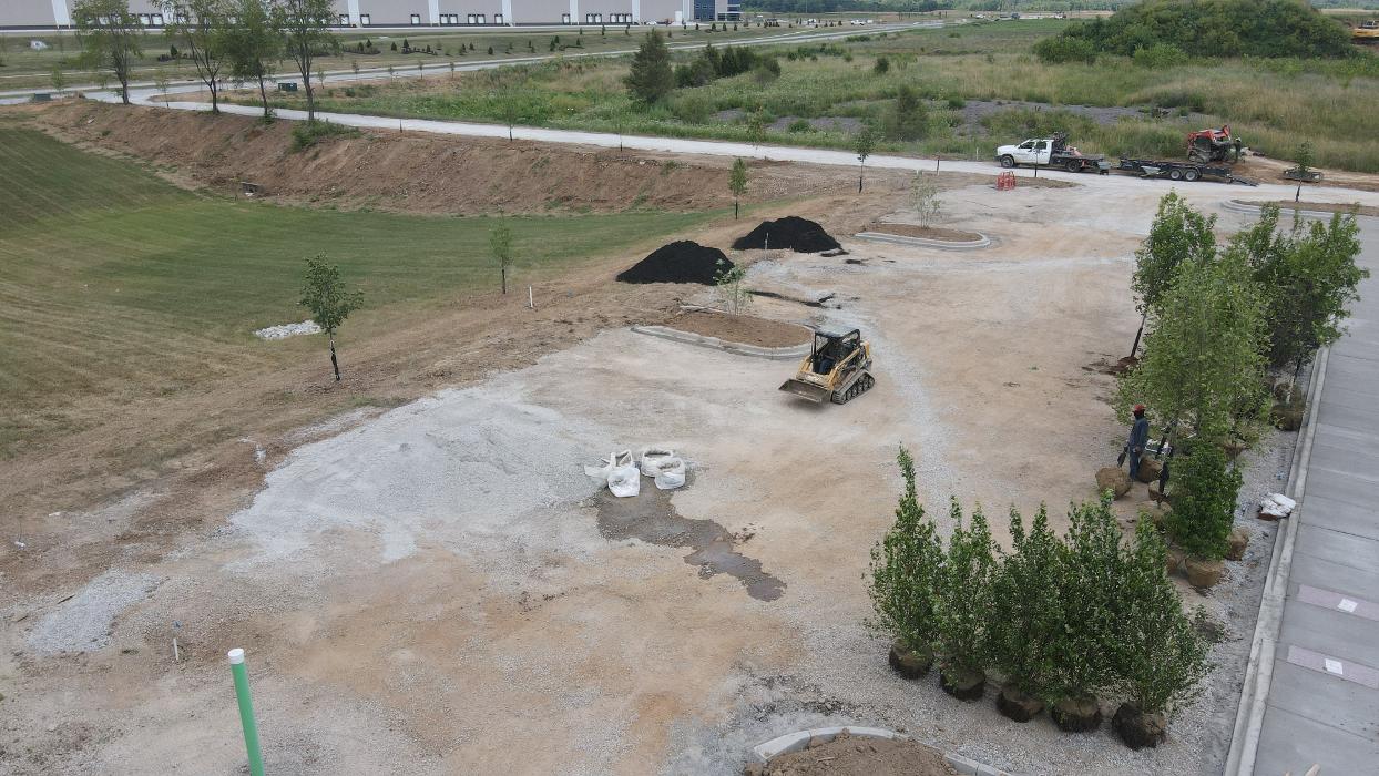 Lamb's Lawn Service & Landscaping LLC Image