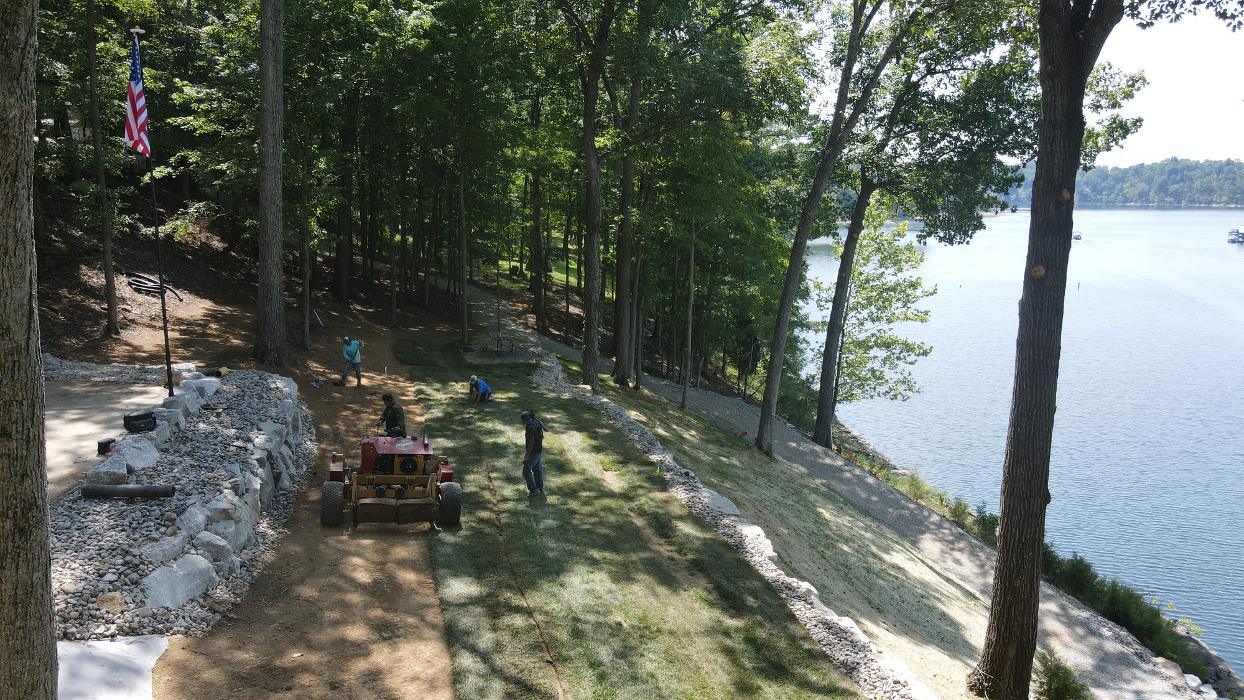 Lamb's Lawn Service & Landscaping LLC Image