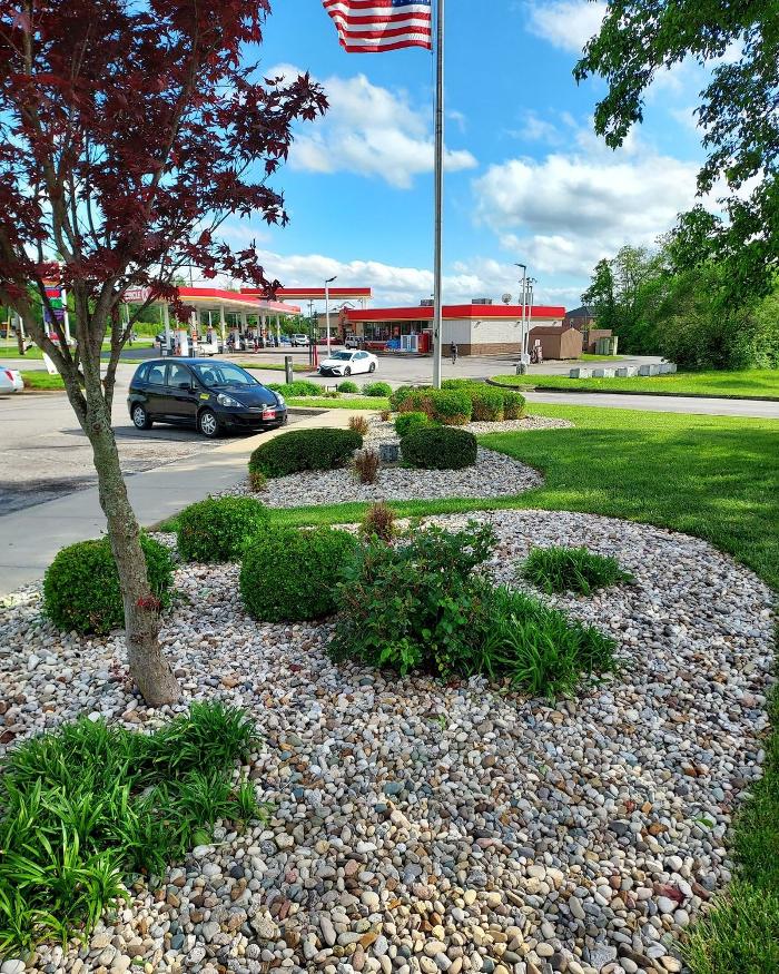 Lamb's Lawn Service & Landscaping LLC Image