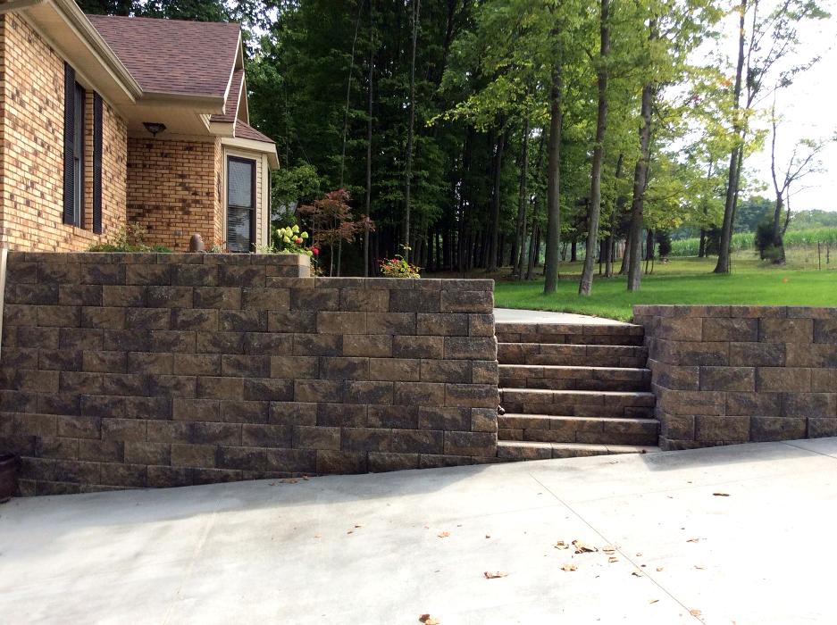 Lamb's Lawn Service & Landscaping LLC Image