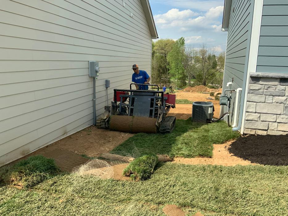 Lamb's Lawn Service & Landscaping LLC Image