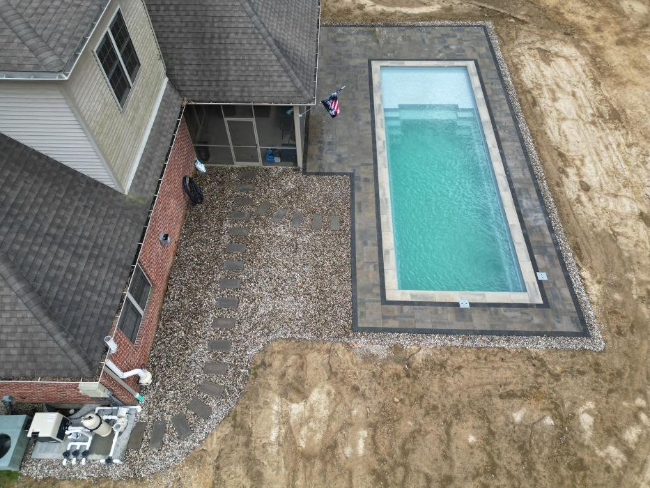 Lamb's Lawn Service & Landscaping LLC Image