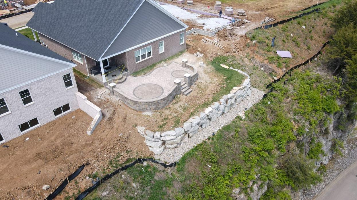 Lamb's Lawn Service & Landscaping LLC Image