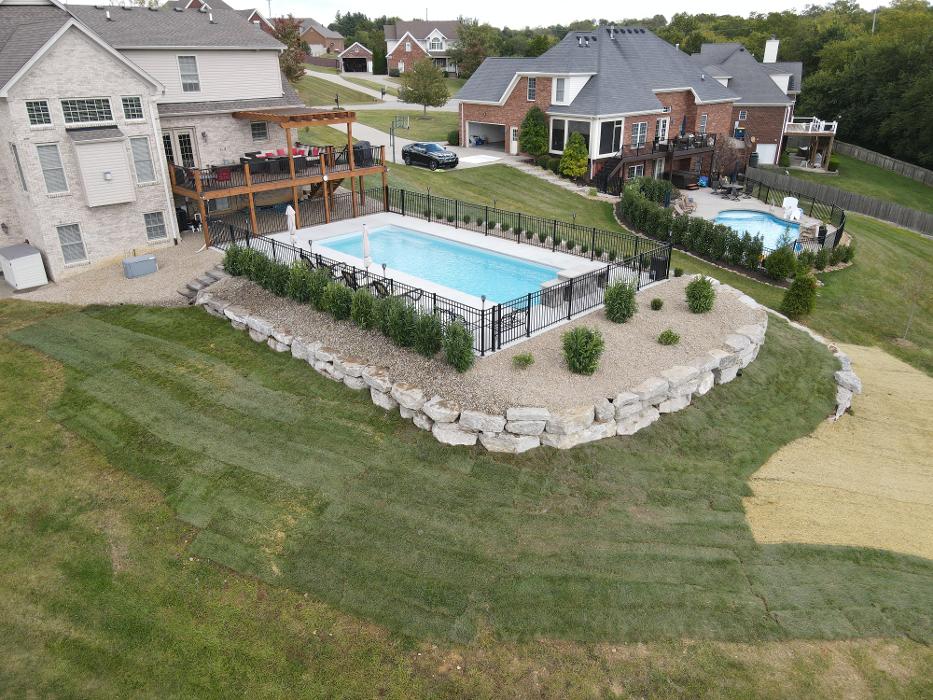 Lamb's Lawn Service & Landscaping LLC Image