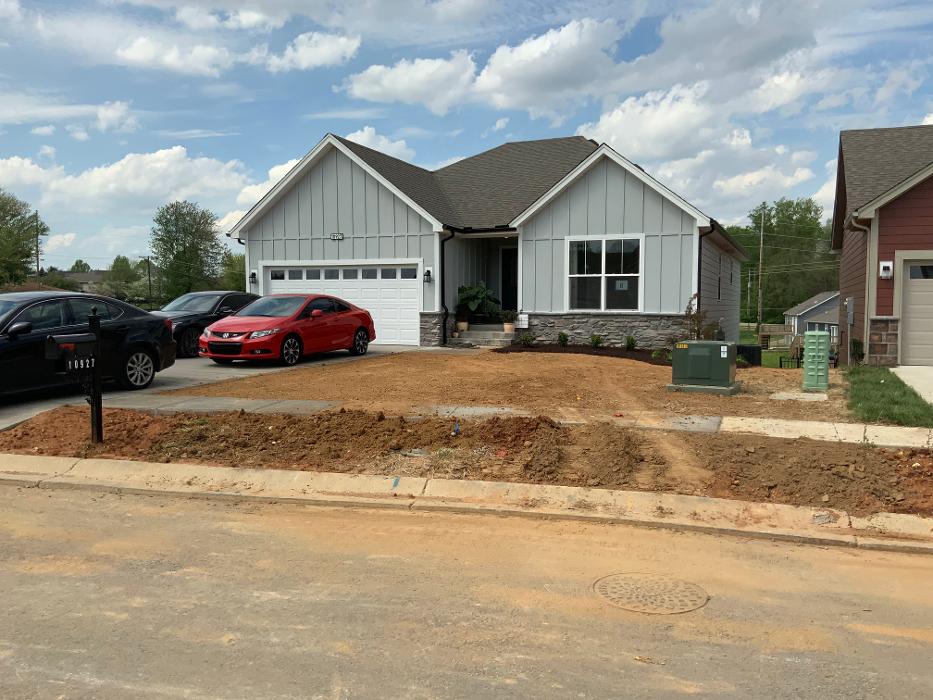 Lamb's Lawn Service & Landscaping LLC Image