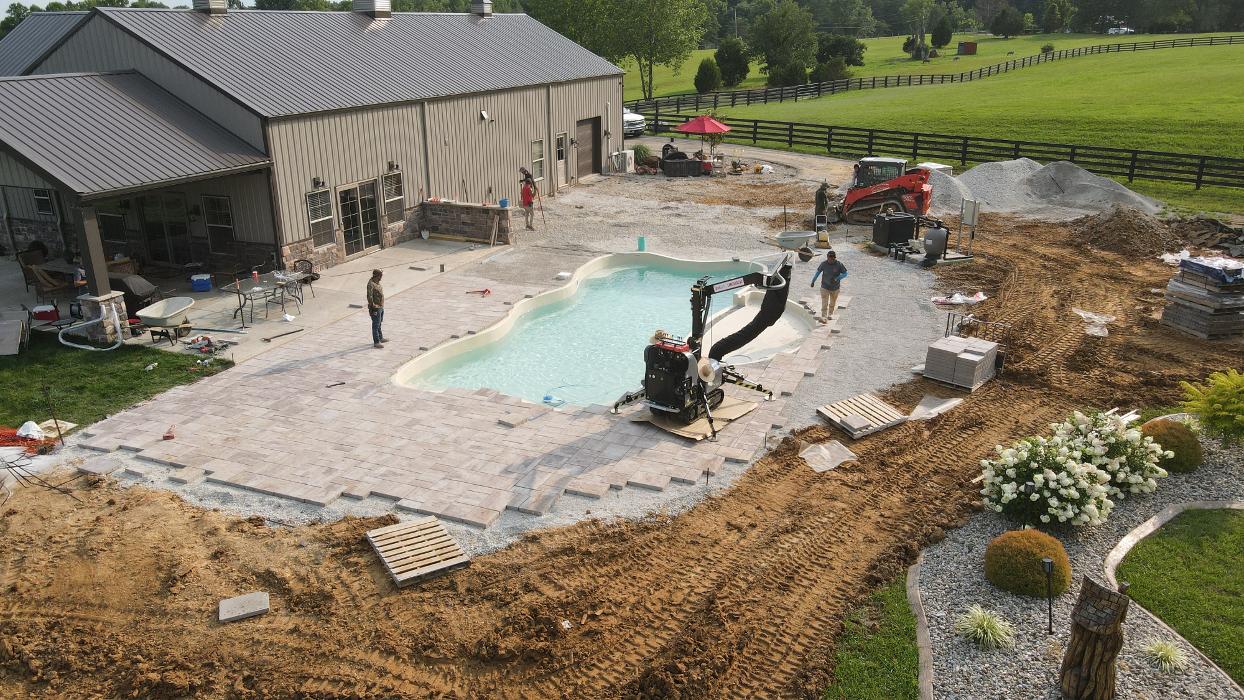 Lamb's Lawn Service & Landscaping LLC Image