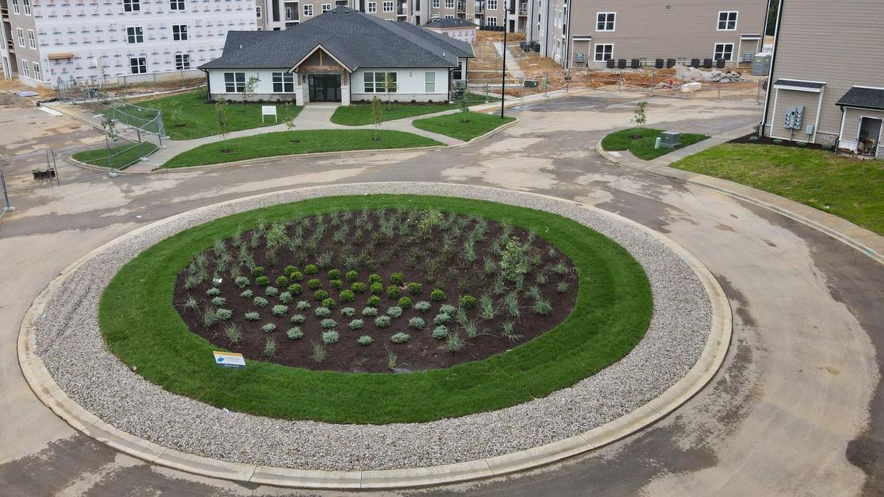 Lamb's Lawn Service & Landscaping LLC Image