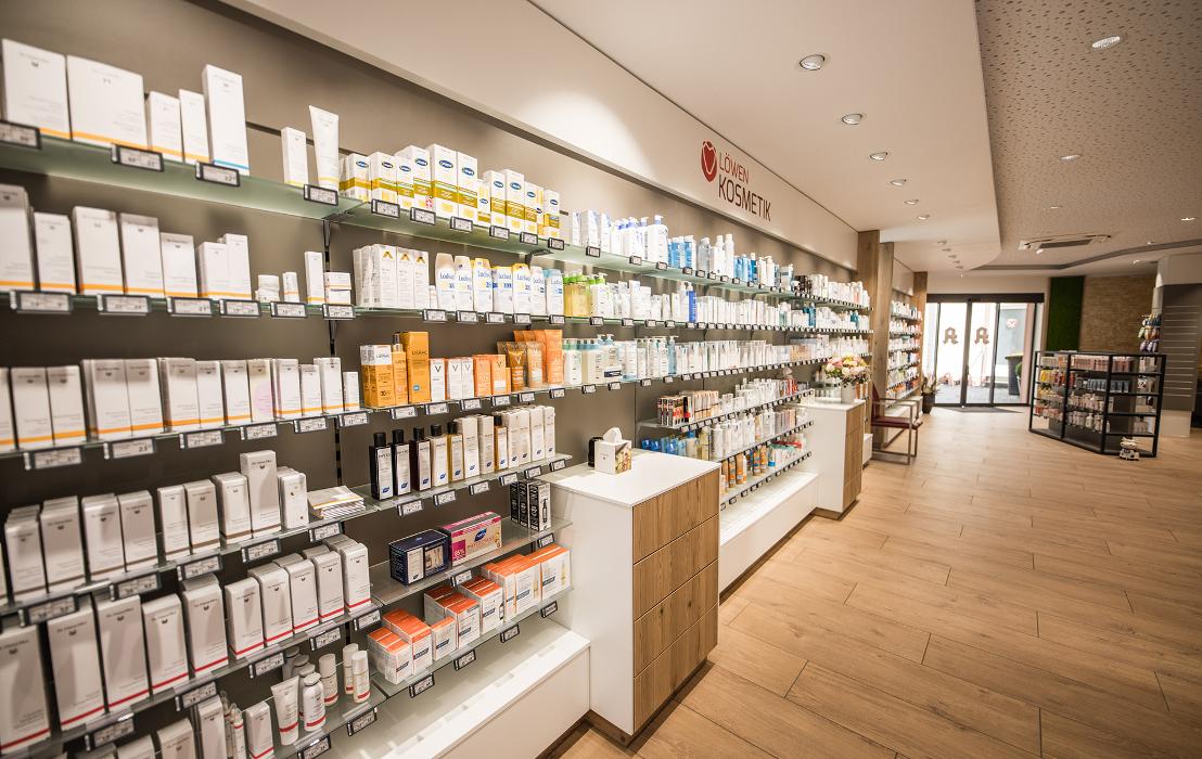 Löwen Apotheke Eltville, Schwalbacher Straße in Eltville am Rhein