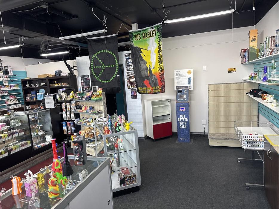 CoinFlip Bitcoin ATM - Ideal Vape & Smoke Shop (Sylvan Lake)