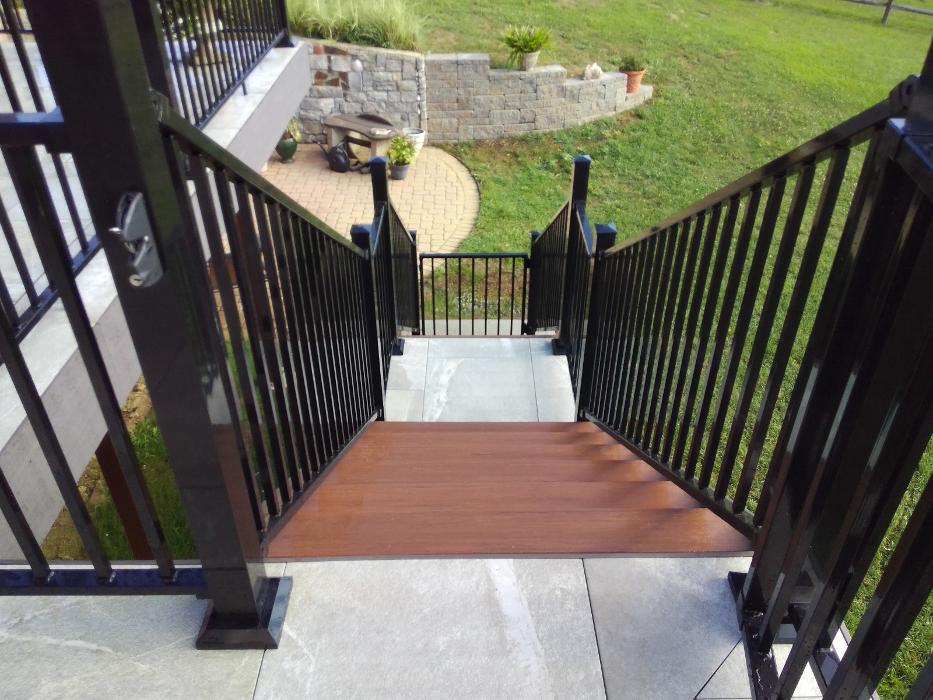 Estridge Deck and Patio LLC Image