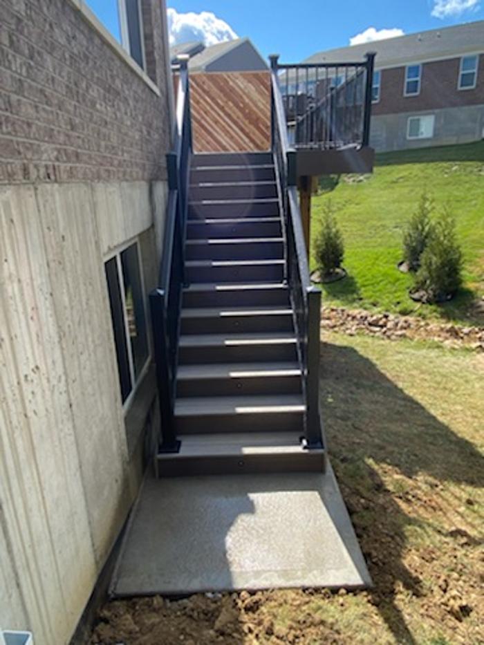 Estridge Deck and Patio LLC Image