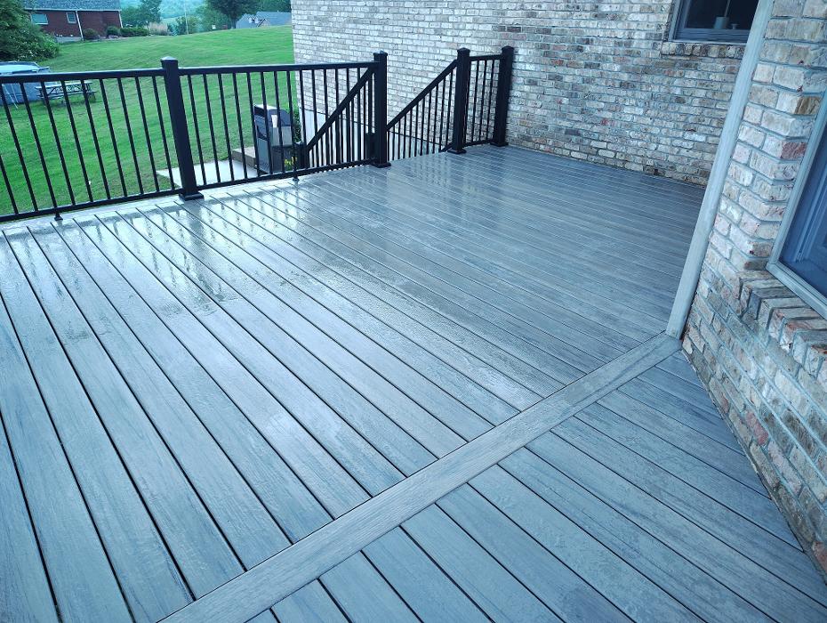 Estridge Deck and Patio LLC Image