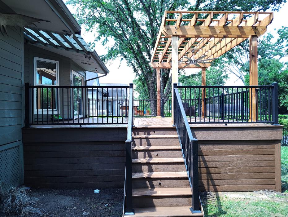 Estridge Deck and Patio LLC Image