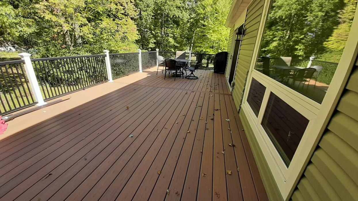 Estridge Deck and Patio LLC Image
