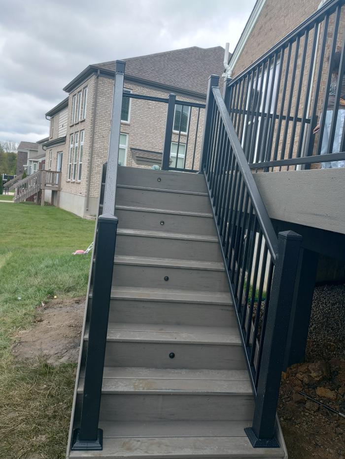 Estridge Deck and Patio LLC Image