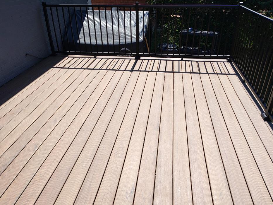 Estridge Deck and Patio LLC Image