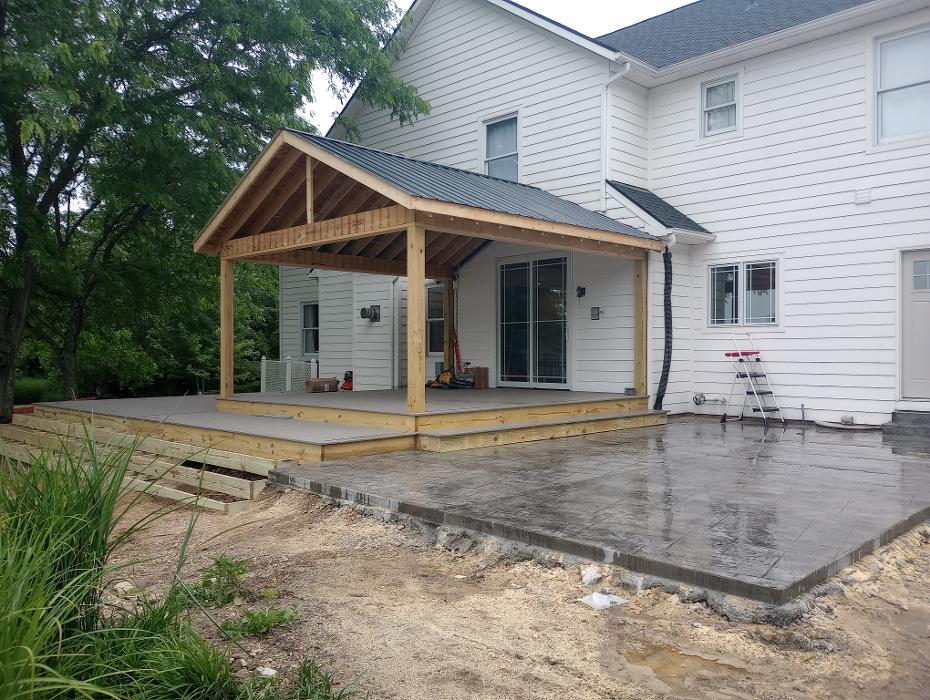 Estridge Deck and Patio LLC Image