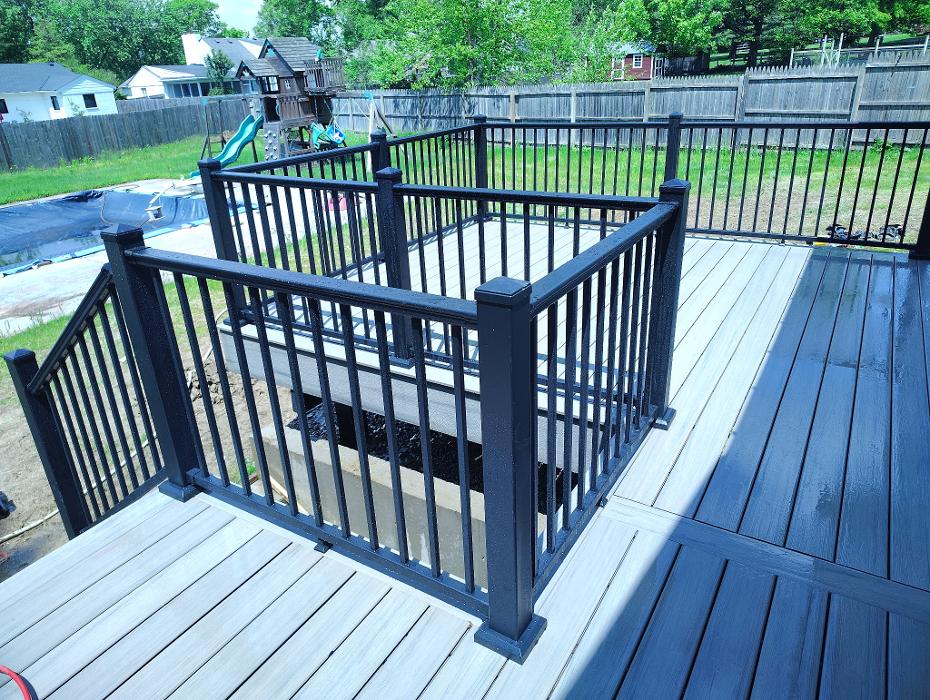 Estridge Deck and Patio LLC Image