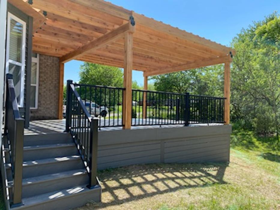 Estridge Deck and Patio LLC Image