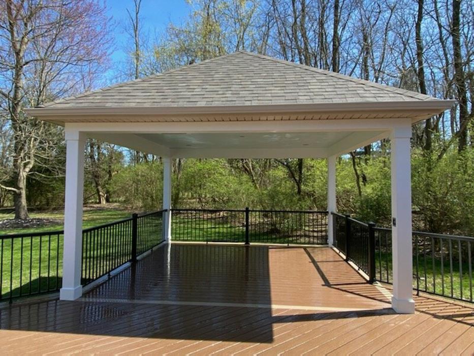 Estridge Deck and Patio LLC Image